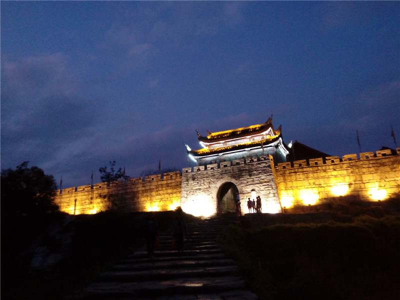 南门夜色（青岩）